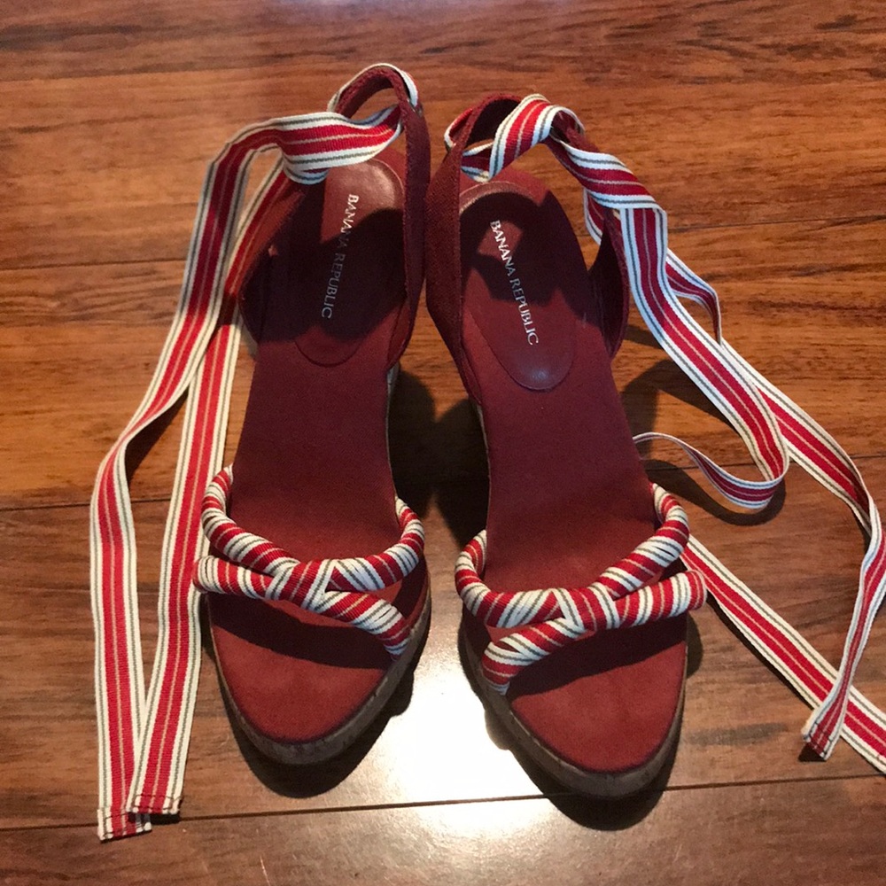 BR Summer Wedges